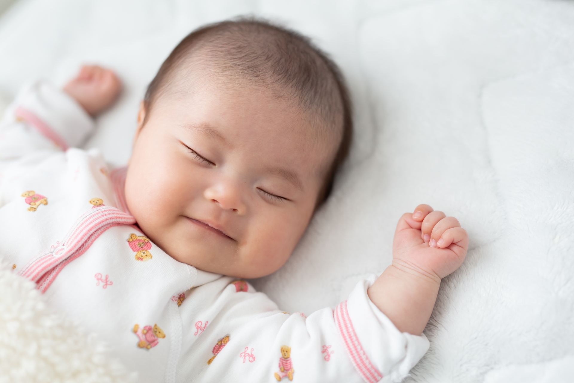 寝すぎている赤ちゃんは起こすべき 寝すぎの赤ちゃんで確認すべきこともご紹介します ベビーシッター派遣のハニークローバー ベビーシッター派遣のハニークローバー
